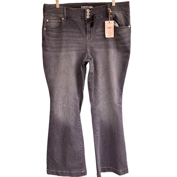 Torrid Denim Flare Jeans Vintage-Inspired Slim Knee & Flared Leg 20R Medium Wash - Picture 1 of 15